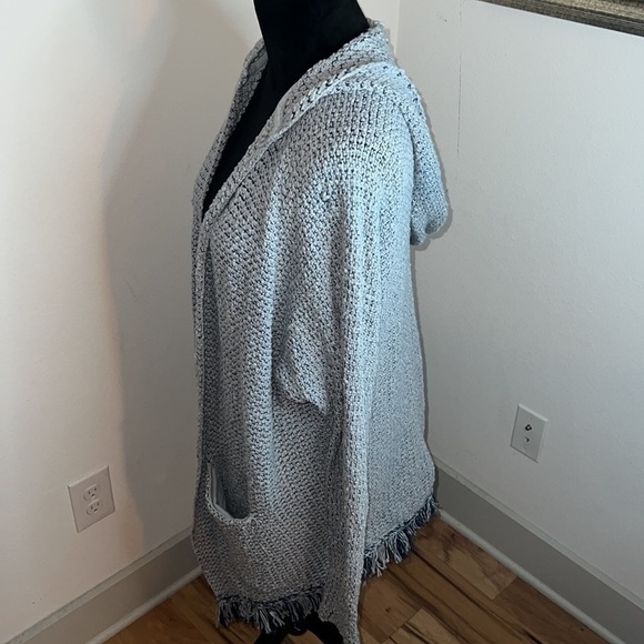 Free People Love Me Tender open Cardigan light blue fringe bottom hoodie Sz M - Picture 7 of 13